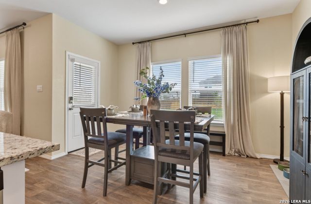 242 Legendary Trail Loop, Floresville, TX 78114