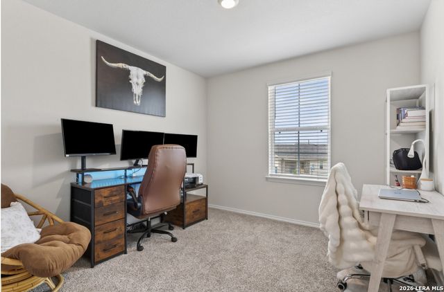 242 Legendary Trail Loop, Floresville, TX 78114