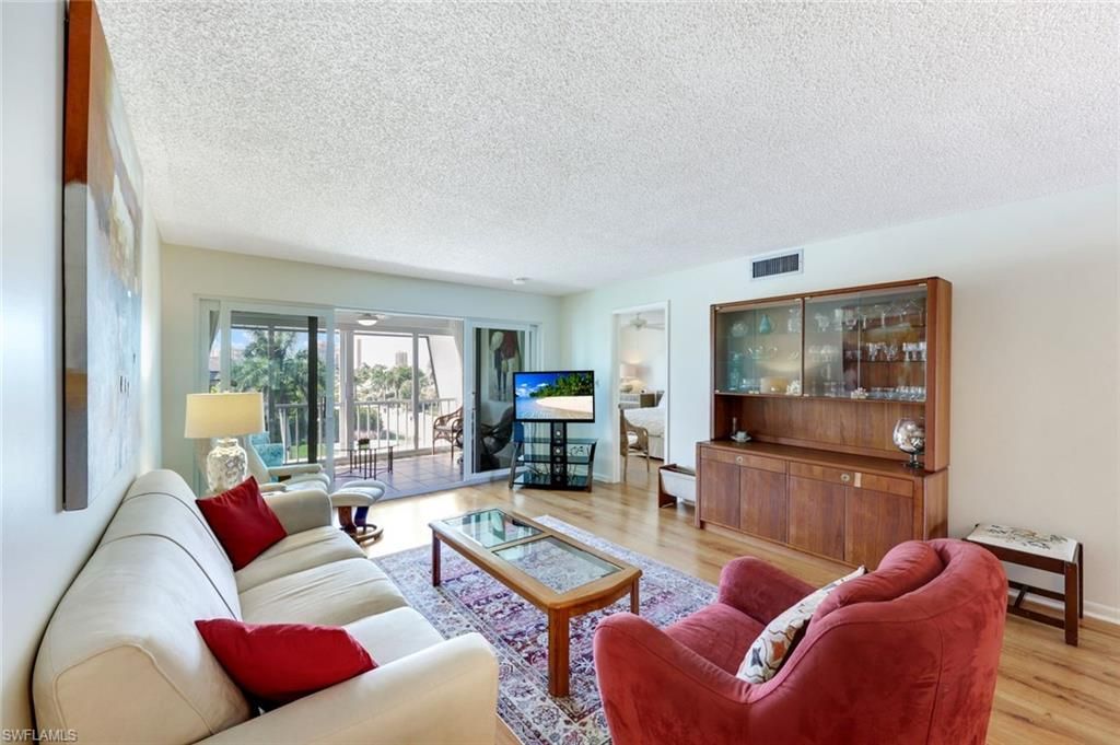 4200 Belair LN 302, NAPLES, FL 34103 — photo 3