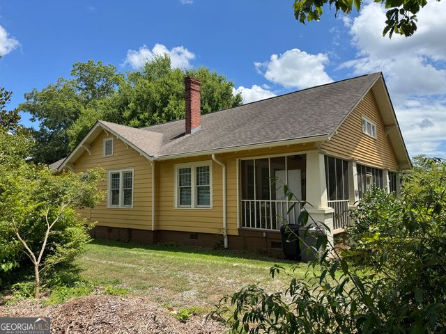 114 N King Avenue, Pine Mountain, GA 31822