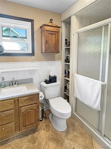 210 E Main Street, Washington, MO 63090