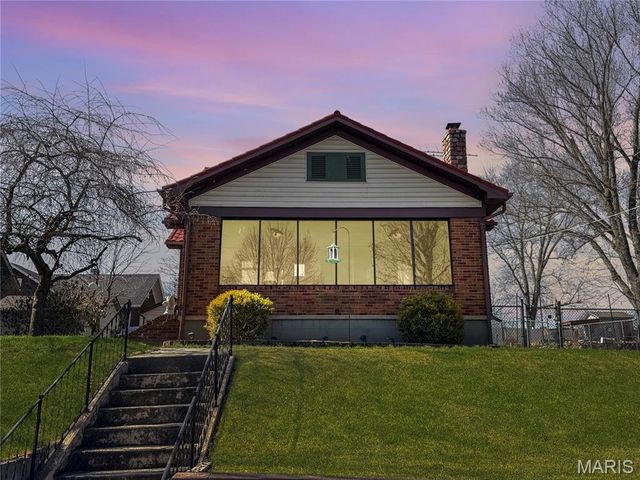 210 E Main Street, Washington, MO 63090