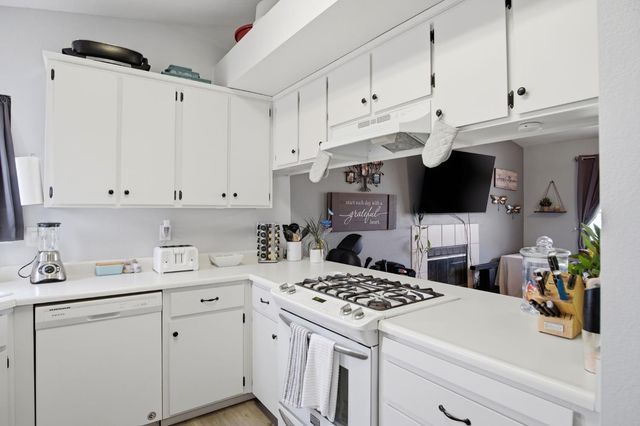 2536 Courtney Ct, Riverbank, CA 95367