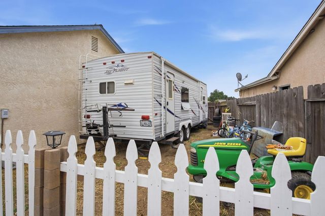 2536 Courtney Ct, Riverbank, CA 95367