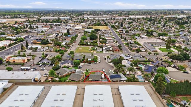 2536 Courtney Ct, Riverbank, CA 95367