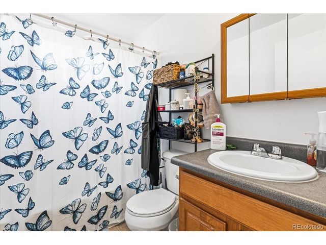 985 S Yukon St, Lakewood, CO 80226