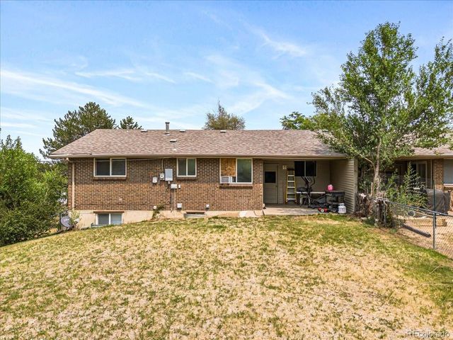 985 S Yukon St, Lakewood, CO 80226
