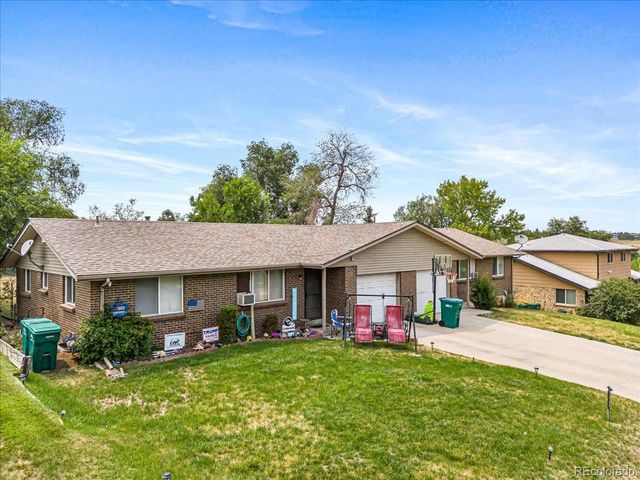 985 S Yukon St, Lakewood, CO 80226