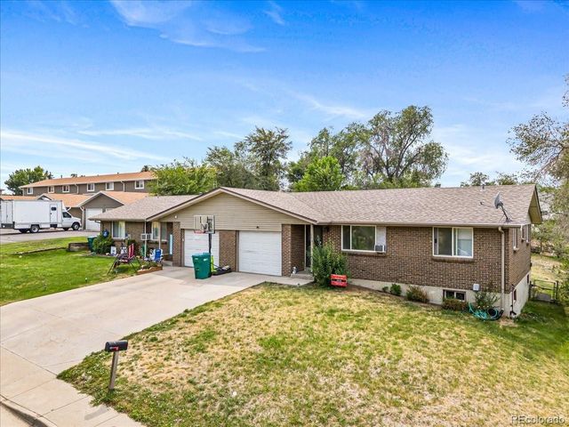 985 S Yukon St, Lakewood, CO 80226