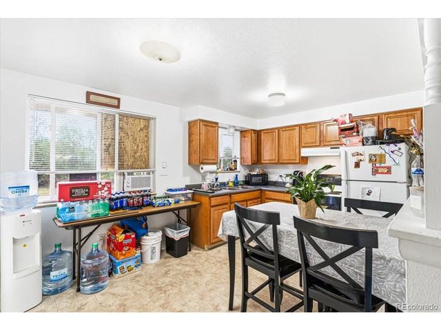 985 S Yukon St, Lakewood, CO 80226