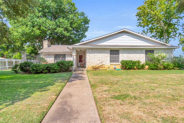 121 Falcon Lane, Hillsboro, TX 76645