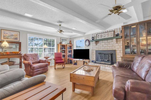 121 Falcon Lane, Hillsboro, TX 76645