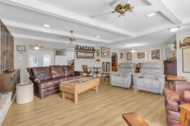 121 Falcon Lane, Hillsboro, TX 76645