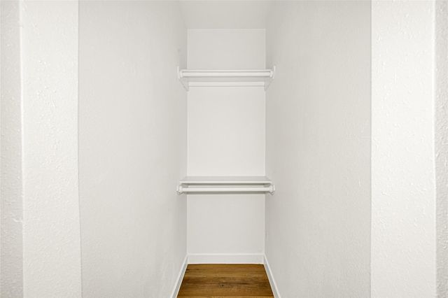 1722 Hidden Valley, Houston, TX 77088