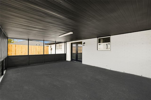 1722 Hidden Valley, Houston, TX 77088