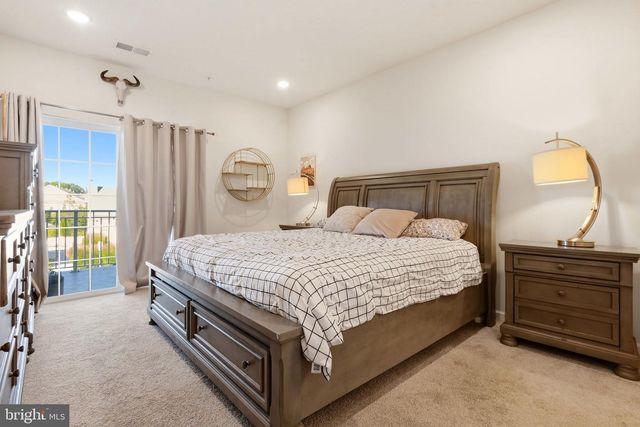 5323 PALOMINO CT, Cherry Hill, NJ 08002