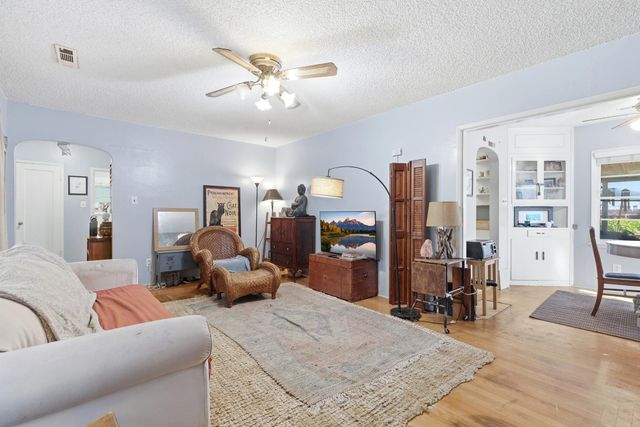 810 Hackberry Ave, Modesto, CA 95354