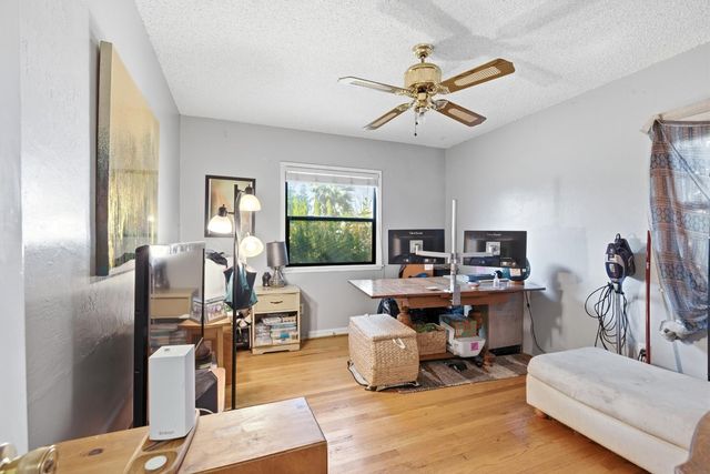 810 Hackberry Ave, Modesto, CA 95354