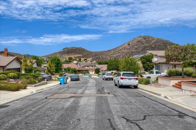 12550 Shropshire Ln, San Diego, CA 92128