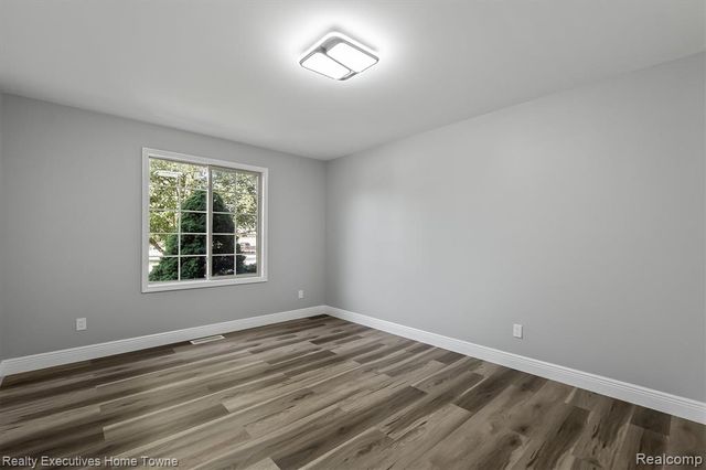 21527 Tangel Drive, Macomb, MI 48044