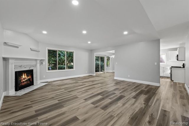 21527 Tangel Drive, Macomb, MI 48044
