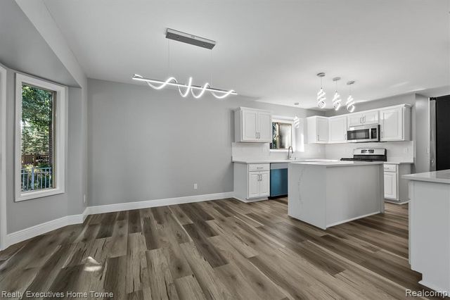 21527 Tangel Drive, Macomb, MI 48044