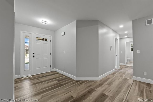 21527 Tangel Drive, Macomb, MI 48044