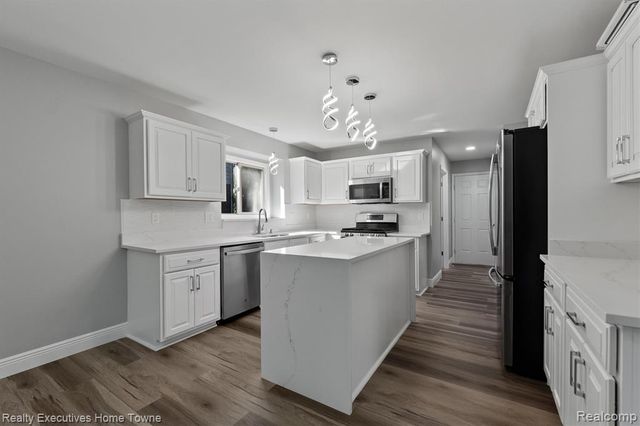 21527 Tangel Drive, Macomb, MI 48044