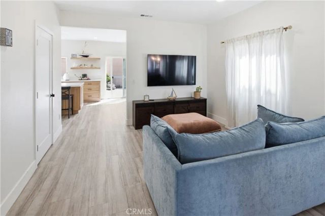 3040 Linden, Long Beach, CA 90807