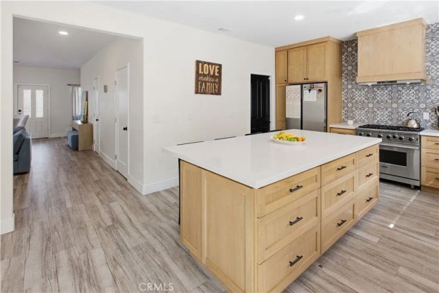 3040 Linden, Long Beach, CA 90807