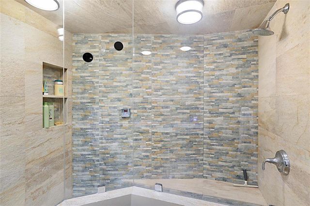 2800 N Ocean Drive B-9d, Singer Island, FL 33404