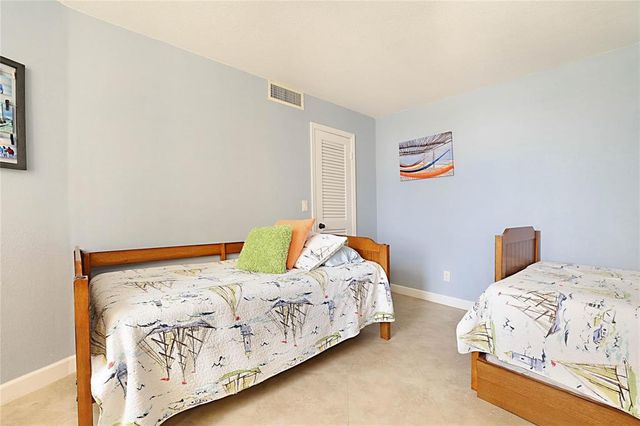 2800 N Ocean Drive B-9d, Singer Island, FL 33404