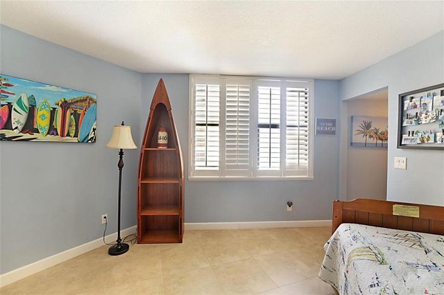 2800 N Ocean Drive B-9d, Singer Island, FL 33404