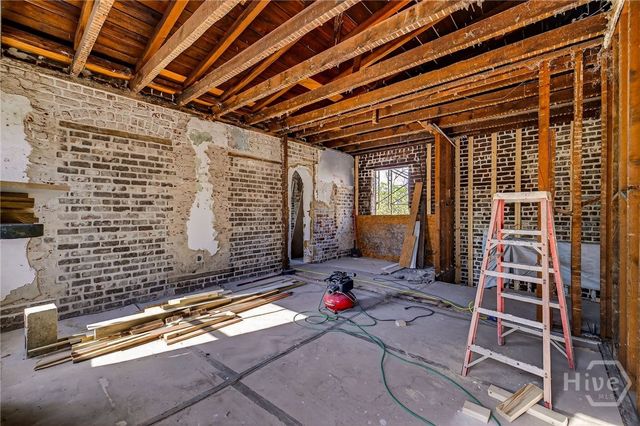 127 E Gordon Street, Savannah, GA 31401