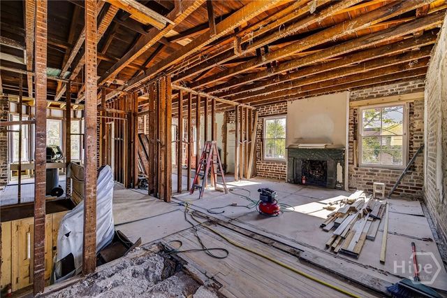 127 E Gordon Street, Savannah, GA 31401