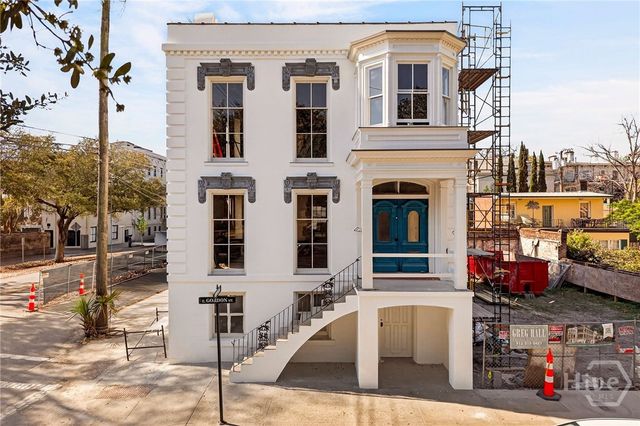 127 E Gordon Street, Savannah, GA 31401