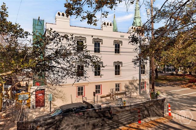 127 E Gordon Street, Savannah, GA 31401