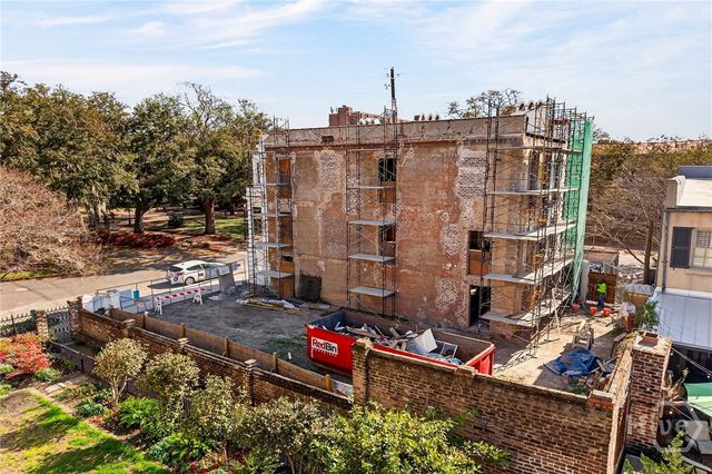 127 E Gordon Street, Savannah, GA 31401