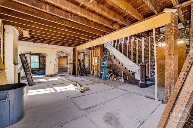 127 E Gordon Street, Savannah, GA 31401