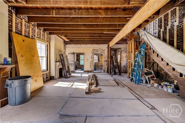 127 E Gordon Street, Savannah, GA 31401