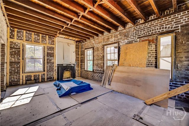 127 E Gordon Street, Savannah, GA 31401