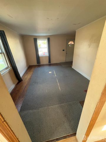 163 Winchester Road, Fords, NJ 08863