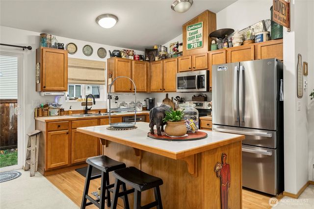 28127 240th Avenue SE, Maple Valley, WA 98038