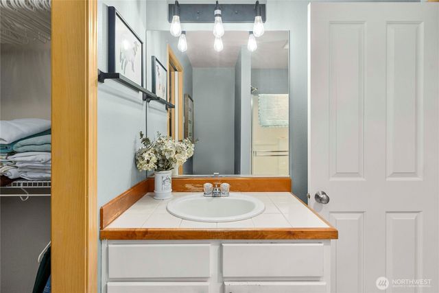 28127 240th Avenue SE, Maple Valley, WA 98038