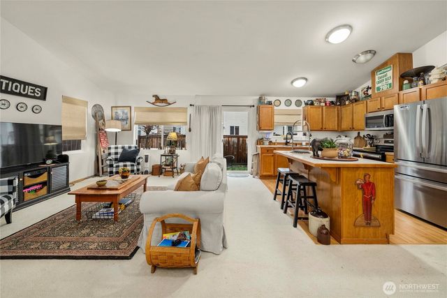 28127 240th Avenue SE, Maple Valley, WA 98038