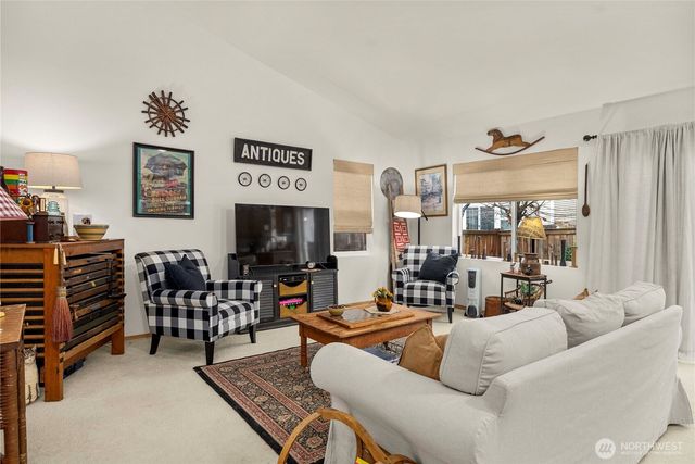 28127 240th Avenue SE, Maple Valley, WA 98038