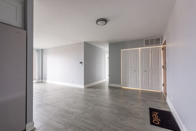 300 Park Avenue 749, Calumet City, IL 60409