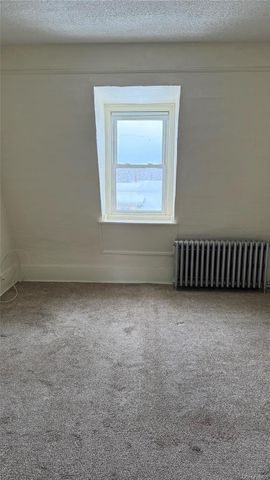 64 Anstice Street 3F, Oyster Bay, NY 11771