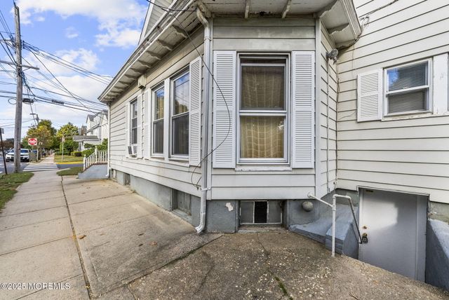 69 Washington Street, Red Bank, NJ 07701