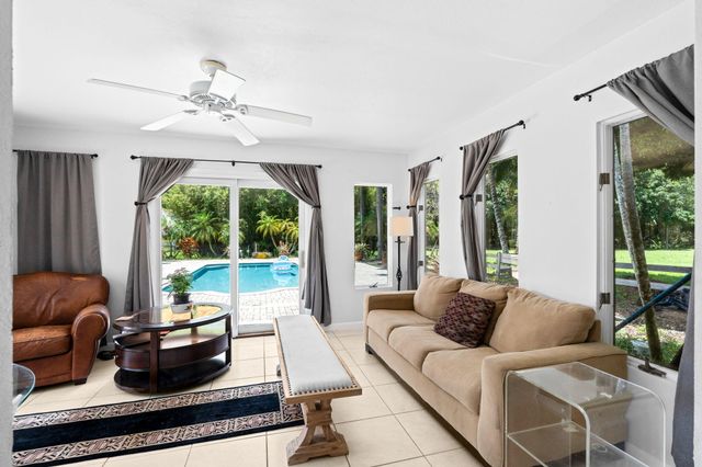 10970 S 58th Rd Road S, Lake Worth, FL 33449